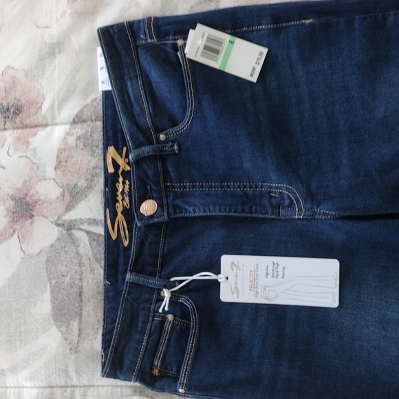 Seven 7 Jeans - Picture 4 of 4
